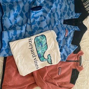 Vineyard vines boys XL. 2 pullovers and 1 t-shirt